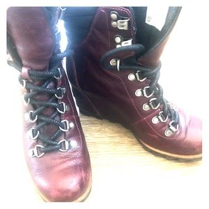SOREL RED BOOTS